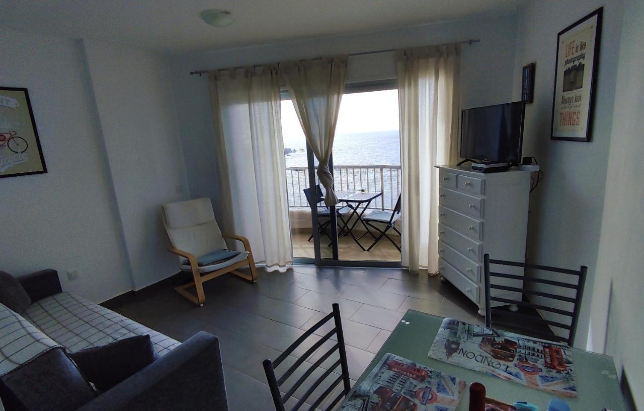 Sunset Ocean View Apartment อิคอดเดลอสวินอส ภายนอก รูปภาพ