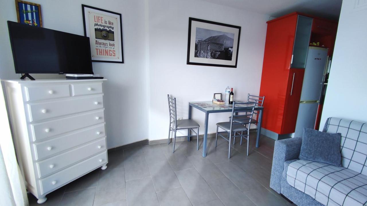 Sunset Ocean View Apartment อิคอดเดลอสวินอส ภายนอก รูปภาพ